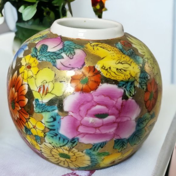 Chinese Other - Vintage Chinese Ginger Jar Colorful Famille Rose Vase W/ Flowers & Gold Trim